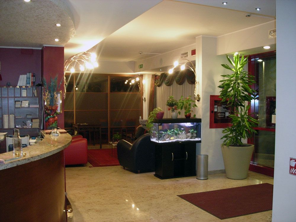 Hotel Sporting Trento Exterior foto